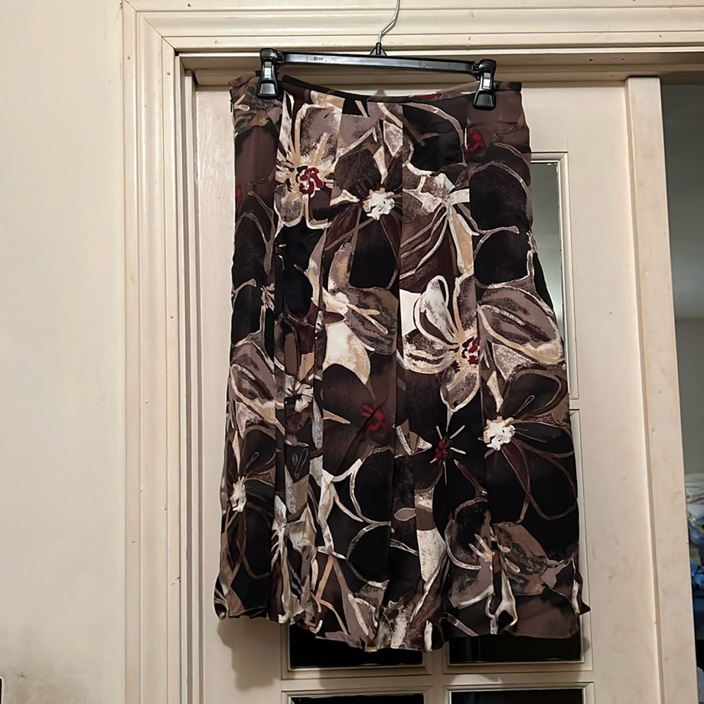 Ellen Tracy Pleated Floral Skirt